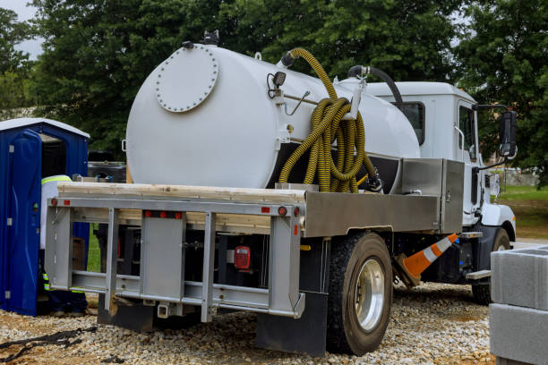 Best Portable bathroom rental  in Dayton, IN